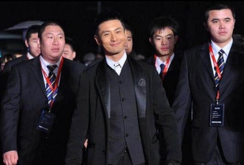 黄晓明