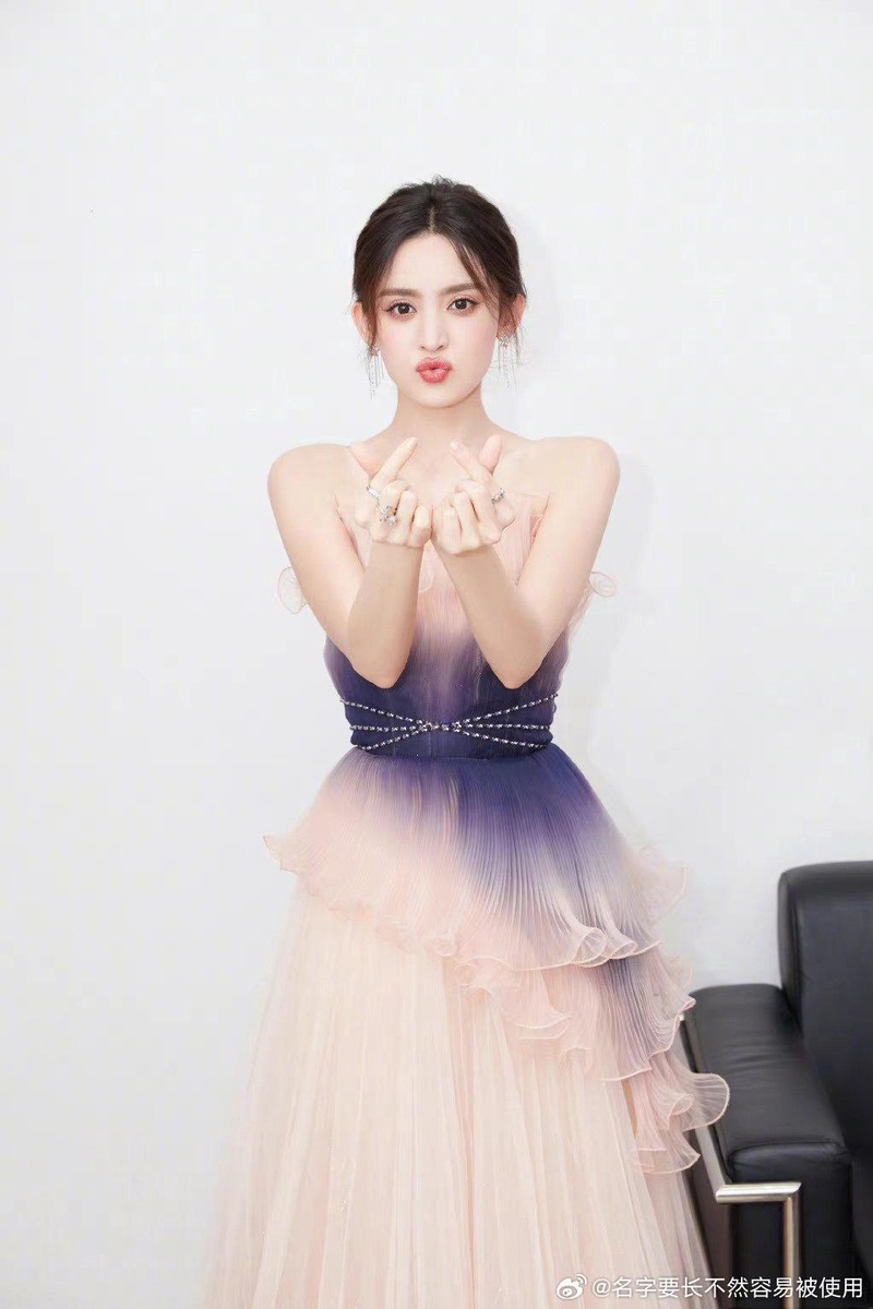 娜扎